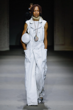 1960x0-1-250x375 1960x0 (1)